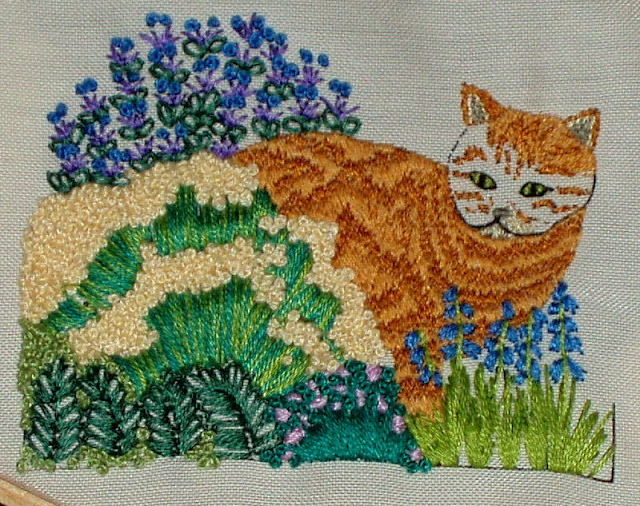 Rowandean cat  embroidery for ducks
