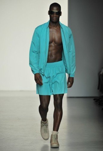 Las claves para entender como será la moda de la Primavera-Verano 2011 - YoMetroSexual.com.ar
