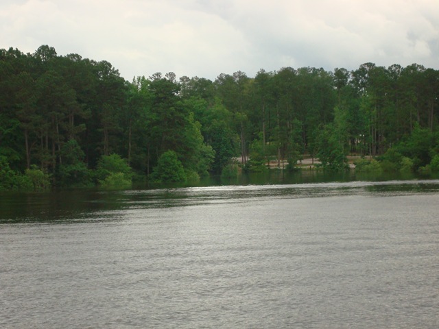 [2009 lake 081.jpg]