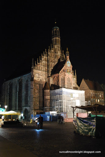 Frauenkirche at the Hauptmarkt at Night