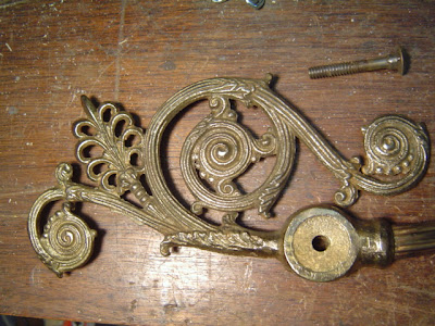 image of a brass lamp fixture