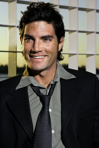 [victor-gonzalez-tv[3].jpg]
