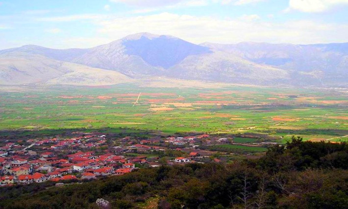 Ανατολική Μακεδονία & Θράκη - Δράμα - Δήμος Προσοτσάνης Το χωριό Χαριτωμένη από το δρόμο του Μενοικίου όρους