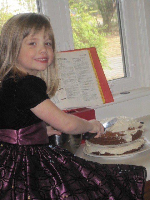 [sophie in the kitchen 006[4].jpg]
