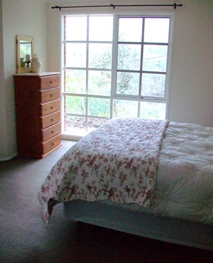 2009 Bedroom (9)
