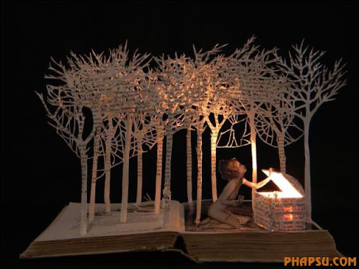 Awesome_Book_Sculptures_2.jpg