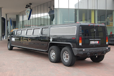 LimoHummer