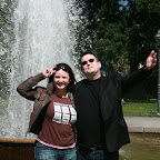 Samstag, 14.58 Uhr, Berlin. Some random tourists walking Berlin. On a very fine day.
