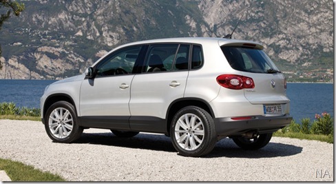 [Volkswagen-Tiguan_2008_800x600_wallpaper_56_thumb[11][5].jpg]