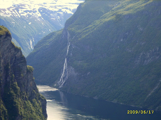 Mirador%20Carretera%20Aguila%28Geiranger%29.JPG