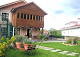 Casa y jardín
