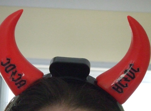 [Horns[2].jpg]