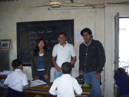 All smiles.. Gourab, Pradeep & Anshika :)