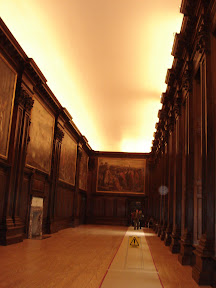 The biggest room I've ever seen, 10 metre tall roof, I think it was..  The Communications Gallery