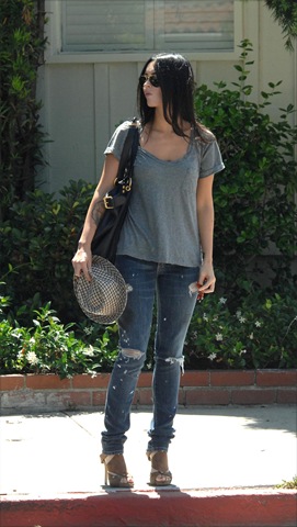 [megan fox 2[2].jpg]