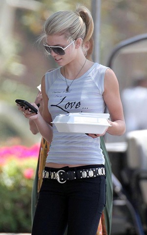 [AnnaLynne McCord 4[5].jpg]