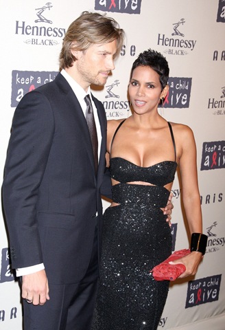 [Halle Berry 3[4].jpg]