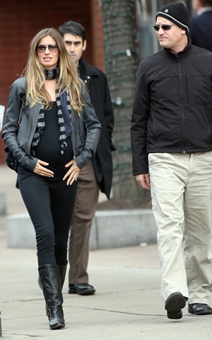 [Gisele Bundchen gravida 1[2].jpg]