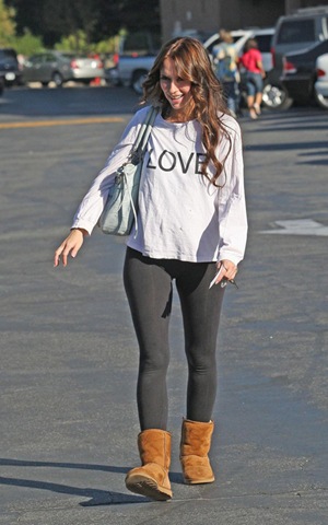 [jennifer love h1[2].jpg]