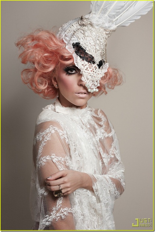 lady-gaga-944-magazine-cover-and-spread-01 lady-gaga-944-magazine-cover-and-spread-01