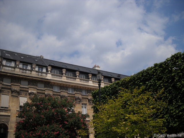 [jardin du Palais Royal[9].jpg]