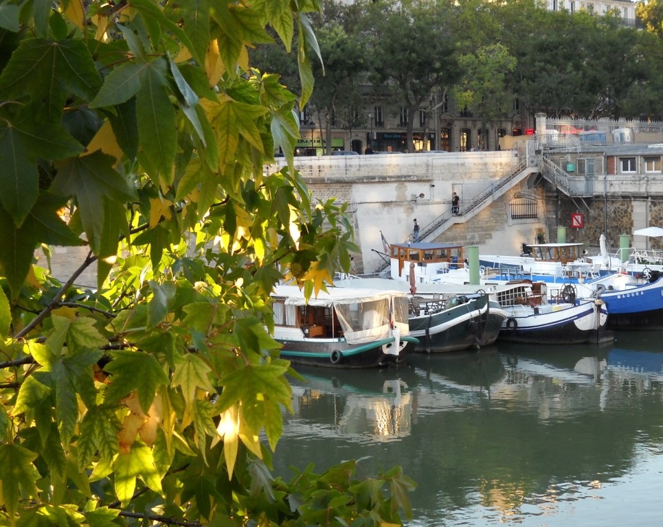 [paris port[4].jpg]