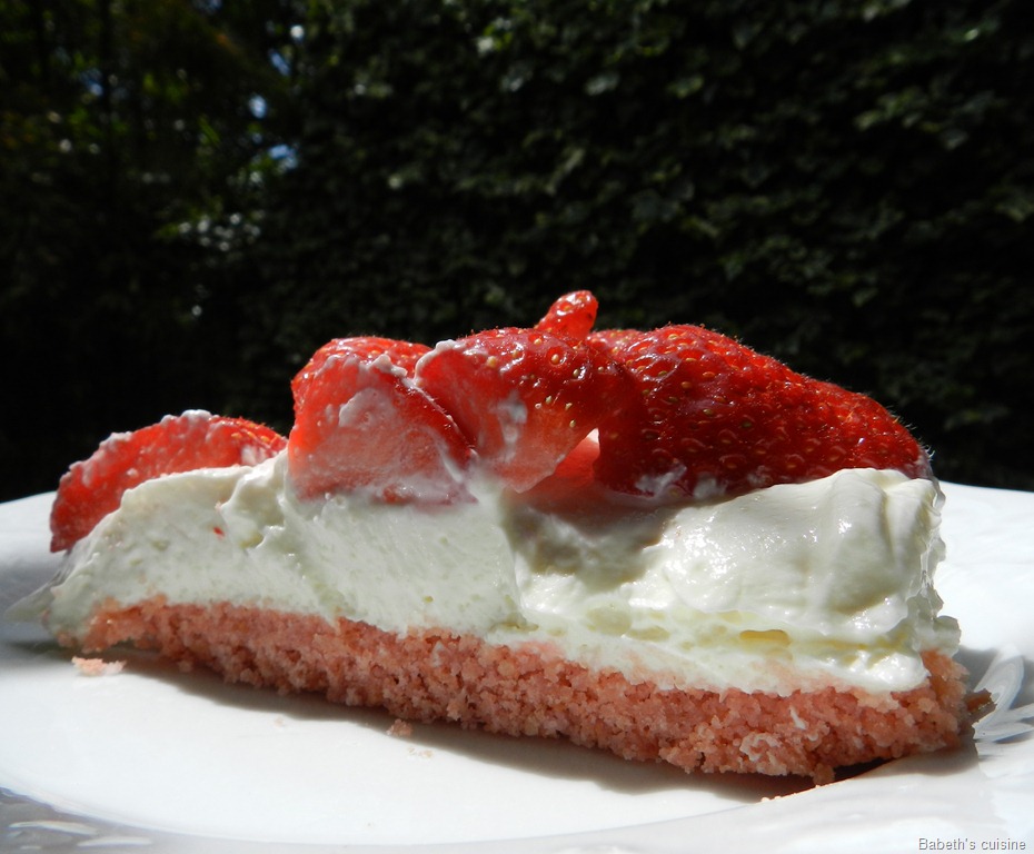 [cheese cake fraises chocolat blanc morceau[8].jpg]