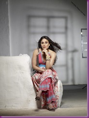 Kareena-Kapoor-on-Firdous-Fashion-19