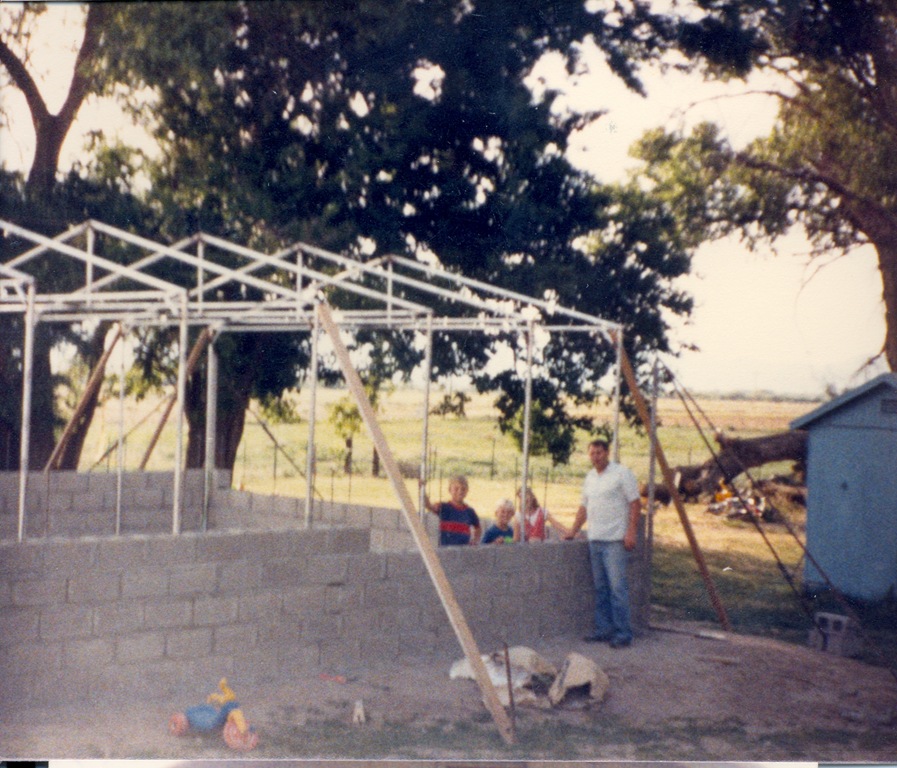 [1982-0801 Building Garage3[2].jpg]