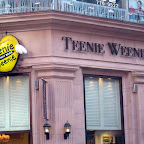 Koreans love teenie weenie.