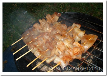 Inihaw na Balat Step6© BUSOG! SARAP! 2010 Inihaw na Balat Step6© BUSOG! SARAP! 2010