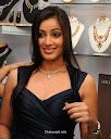 Navneet Kaur