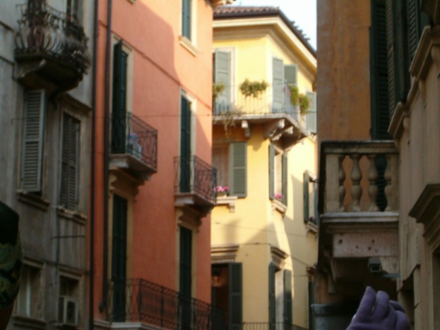 [verona2[4].jpg]