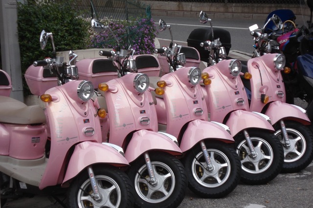 [68 Motorbikes near casino[3].jpg]