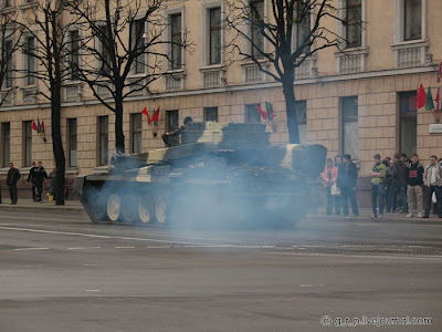 Репетиция парада. Дорога. 