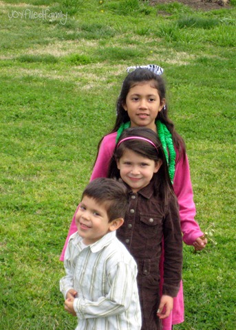 [kids in the park[5].jpg]