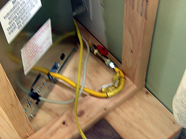 [Gas supply to fireplace[3].jpg]
