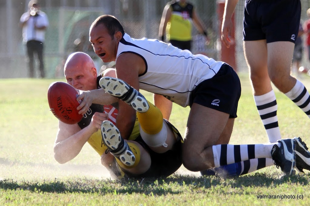 IMAGE: http://lh3.ggpht.com/_u9HOGd0lrSA/THqQ1wpty4I/AAAAAAAABlA/17f7FtUFeK4/s1024/IMG_0372.JPG