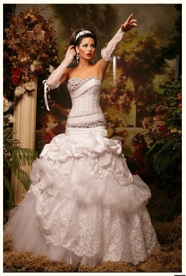 صور فساتين زفاف 2013 - اجمل فساتين الزفاف لعام 2013