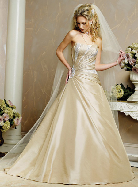 صور فساتين زفاف 2013 - اجمل فساتين الزفاف لعام 2013