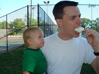 Familie am Spielplatz-11.JPG
