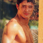 13-2006hottestguy-AndrewWolff-a.jpg