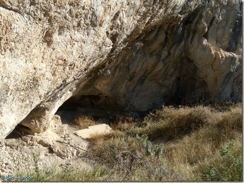 Abrigo paleolítico del Tossal de la Roca - Vall d´Alcala