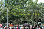 crowd at Court Malai Temple