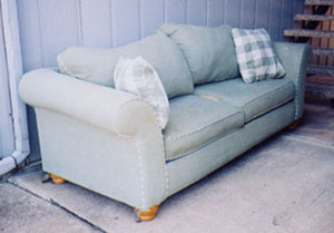 couch_front.jpg