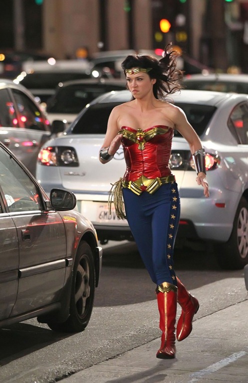 [Adrianne-Palicki-Wonder-Woman-2[3].jpg]