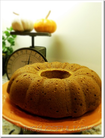 pumpkin spice cake with fondant 009a