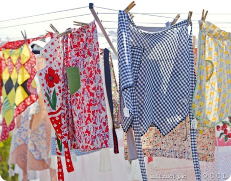 CLX-valuing vintage aprons-88819980