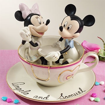 Disney wedding cake toppers be a little more than traditional