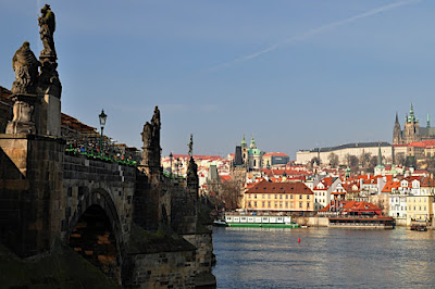 Enter CB Entrance to the Charles Bridge